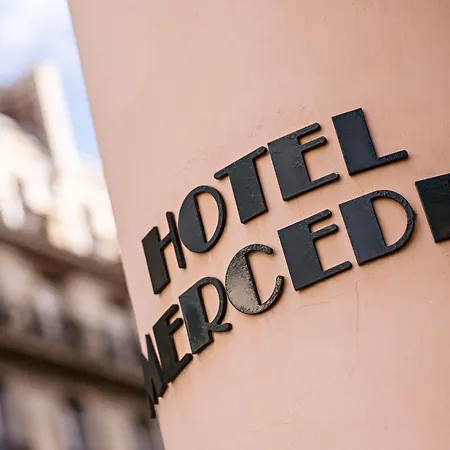 Mercedes Ξενοδοχείο Παρίσι