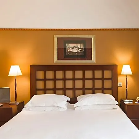 Western Mercedes 4* Paris