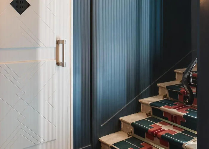 فندق Mercedes باريس